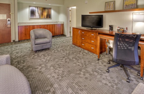 Burlington Hotel | Courtyard by Marriott Burlington