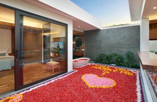 Batubelig Hotel | Ayona Villa