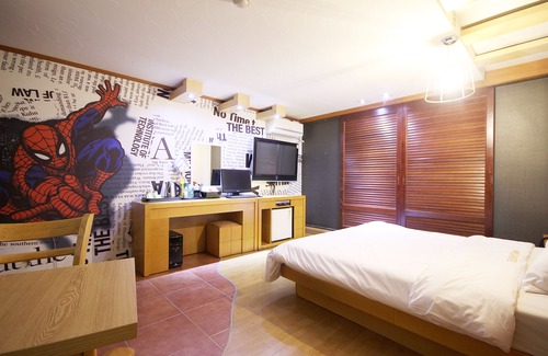 Jeonju Hotel | Jeonju Junghwasan-Dong Loving You