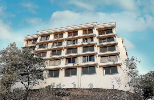 Aarey Colony Hotel | Capital O 29124 Royal Palms Hotel