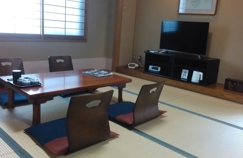 Maizuru Hotel | Ryokan Ginsuikaku