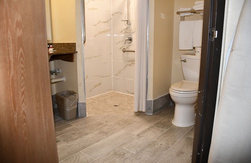 Mounds View Hotel | Days Inn by Wyndham Mounds View Twin Cities North