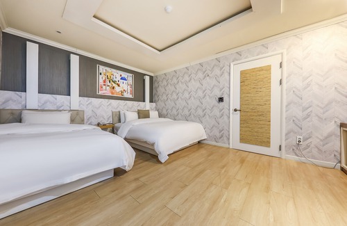 Dong-gu Hotel | Daejeon Yongjeon Cinema