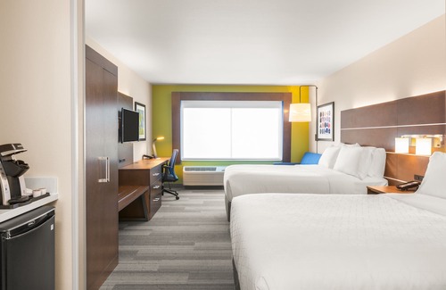 Brownstown Hotel | Holiday Inn Express and Suites Union Gap- Yakima Area, an Ihg Hotel