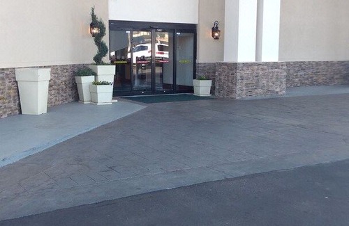 Central Oklahoma City Hotel | Holiday Inn Hotel & Suites Oklahoma City North, an Ihg Hotel