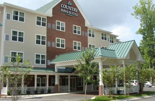 Wilmington Hotel | Country Inn & Suites by Radisson, Wilmington, NC