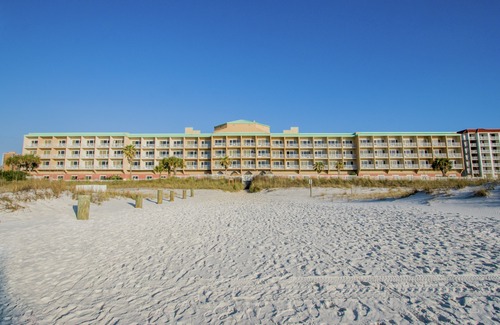 Plaza Primera Hotel | Hampton Inn Pensacola Beach