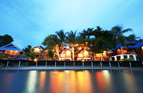 Wok Tum Hotel | Tharathip Resort Koh Phangan(SHA Plus+)