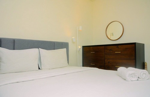 Cikarang Hotel | Comfortable 2Br at Meikarta Apartment