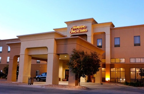 Scottsbluff Hotel | Hampton Inn & Suites Scottsbluff