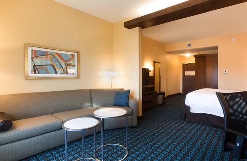 Bay Esplanade Hotel | Fairfield Inn & Suites by Marriott Clearwater Beach