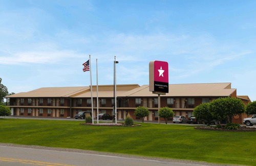 Howell Hotel | Magnuson Hotel Howell/Brighton