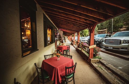 Green Mountain Falls Hotel | The Outlook Lodge
