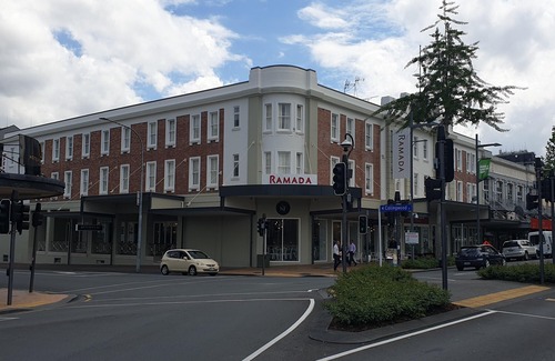 Hamilton Hotel | Ramada by Wyndham Hamilton City Center