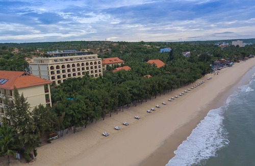 Central Mui Ne Beach Hotel | Sunny Beach Resort & Spa