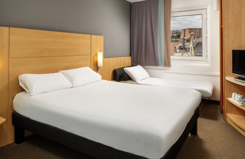 West Thurrock Hotel | Ibis London Thurrock M25