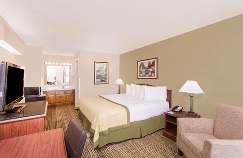 Albany Hotel | Baymont by Wyndham Albany at Albany Mall