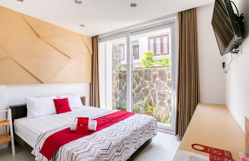 Ngaglik Hotel | RedDoorz Near Universitas Islam Indonesia
