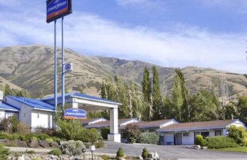 Brigham City Hotel | Howard Johnson by Wyndham Brigham City