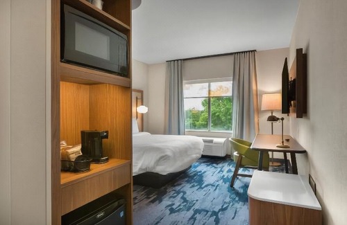 Statesville Hotel | Fairfield Inn & Suites by Marriott Statesville