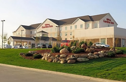 Cedar Falls Hotel | Hilton Garden Inn Cedar Falls Conference Center
