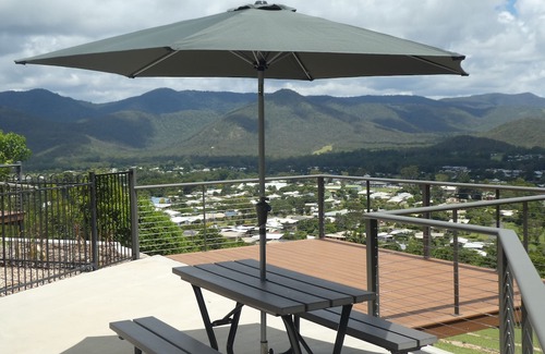 Atherton Hotel | The Summit Rainforest Retreat