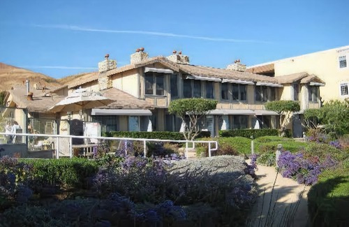 Motel District Hotel | Cottage Inn by The Sea