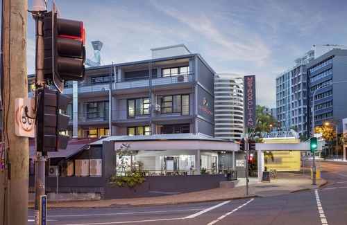 Spring Hill Hotel | The Metropolitan Spring Hill