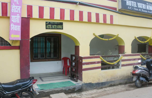 Varanasi Hotel | New Hotel Yatri Niwas