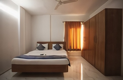 Kalyani Nagar Hotel | MH12 Services Luxury Room Kalyani Nagar