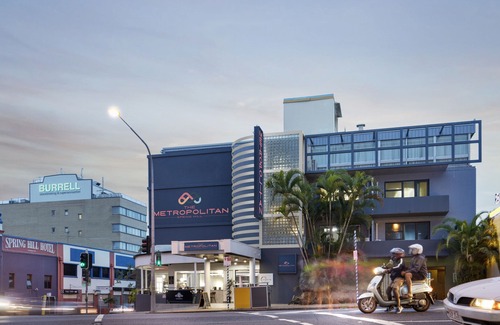 Spring Hill Hotel | The Metropolitan Spring Hill