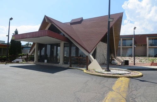 Northwest Colorado Springs Hotel | Days Inn by Wyndham Colorado Springs/Garden of The Gods