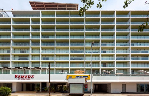 Hornos Hotel | Ramada by Wyndham Acapulco Hotel & Suites