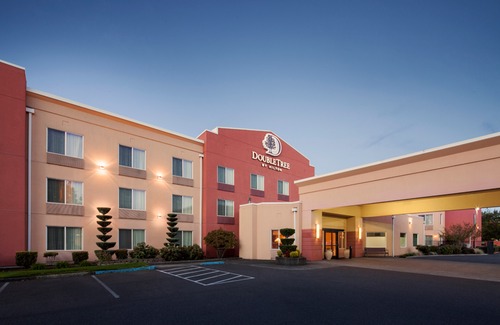 Vancouver Hotel | DoubleTree by Hilton Vancouver