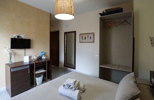 Laviano Hotel | B&B Il Tritone