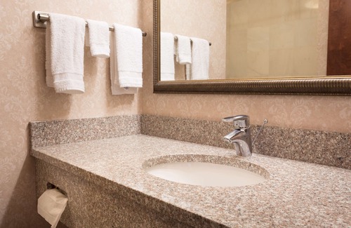 Miner Hotel | Drury Inn & Suites Sikeston