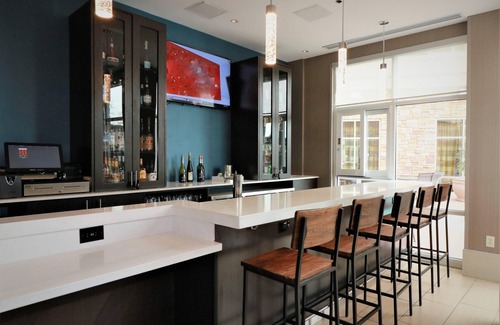Downtown San Antonio Hotel | SpringHill Suites by Marriott San Antonio Alamo Plaza/Convention Center