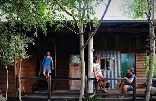 Scarness Hotel | Woolshed Eco Lodge