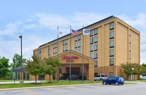 Carol Stream Hotel | Hampton Inn Chicago-Carol Stream
