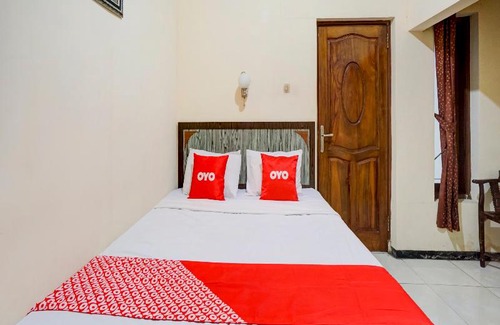 Klojen Hotel | OYO 3956 Hotel Palem 2