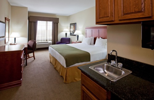 Ada Hotel | Holiday Inn Express Ada, an Ihg Hotel
