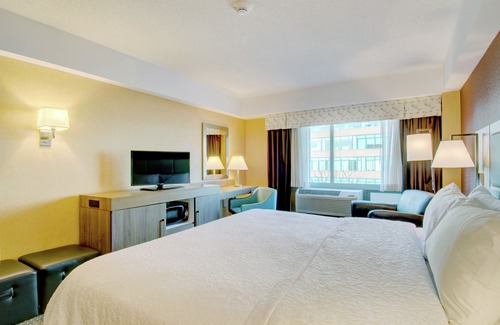 Harrison Lenox Hotel | Hampton Inn & Suites Boston Crosstown Center