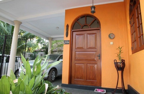 Nugegoda Hotel | Breeze of Paradise