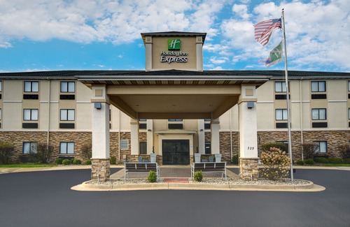 Marshall Hotel | Holiday Inn Express Marshall, an Ihg Hotel