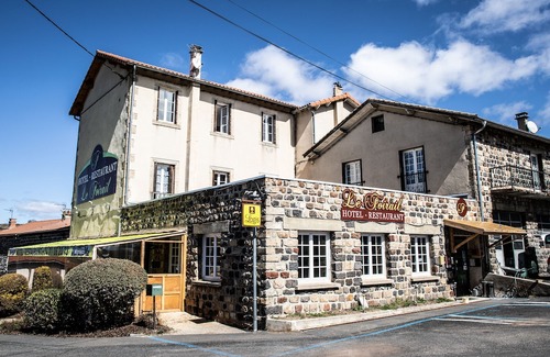Saint-Haon Hotel | Hôtel Restaurant le Foirail