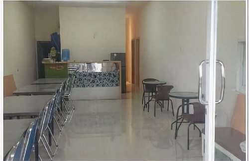 Makassar Hotel | RedDoorz Plus @ Losari Makassar