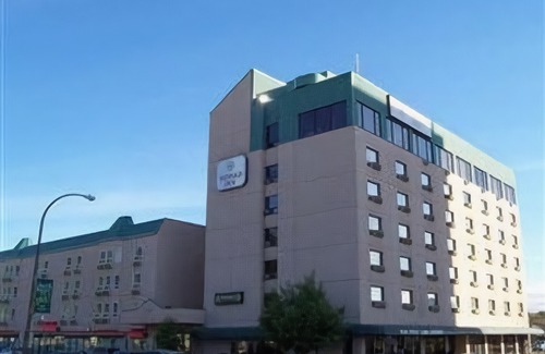 Fort McMurray Hotel | Nomad Hotel & Suites