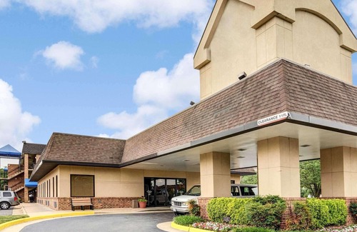 Tysons Hotel | Quality Inn Tysons Corner
