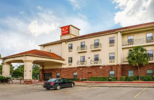 Beaumont Hotel | Econo Lodge Inn & Suites Beaumont