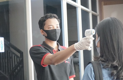 Jakarta Hotel | RedDoorz Plus @ Thamrin